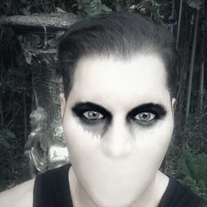 Meet your Posher, Adrian